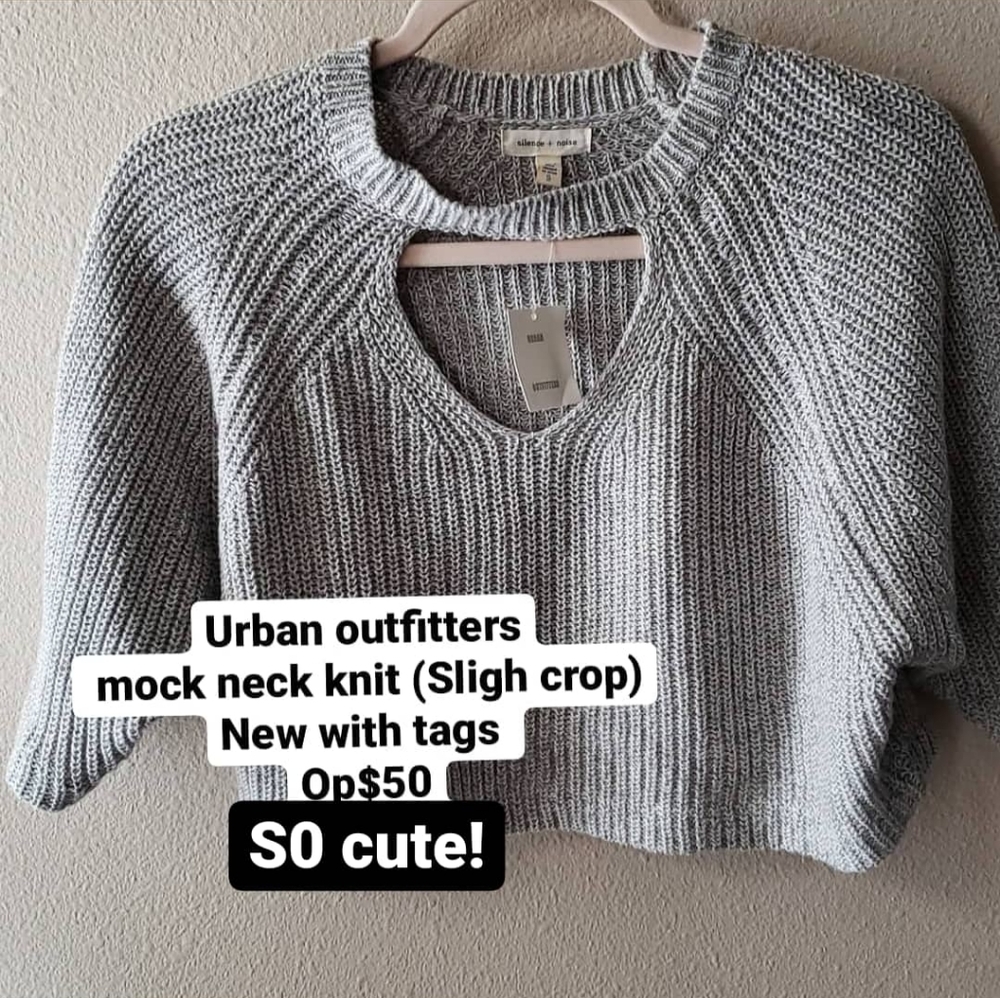 Keyhole mock neck crop sweater